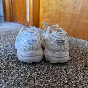 Brooks White nursing shoes